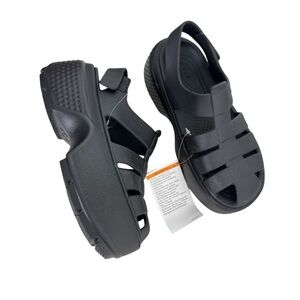 CROCS STOMP FISHERMAN SIZE 4